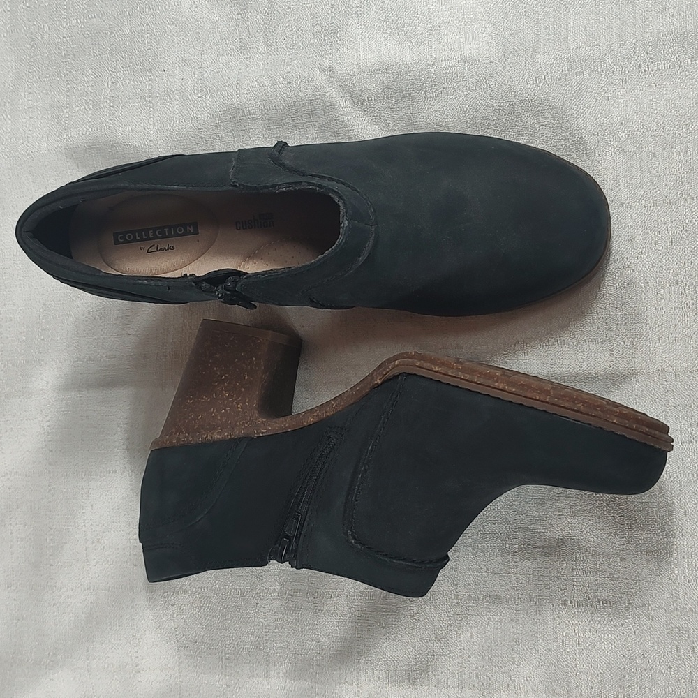 Clarks Collection Sashlin Aleta Black Leather Side Zip Heeled Shoes Size 11M - Picture 9 of 9